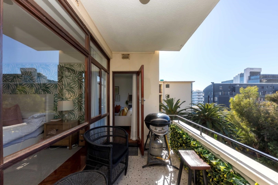 To Let 2 Bedroom Property for Rent in Sea Point Western Cape